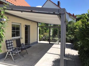 Mehr über den Artikel erfahren Sommer, Sonne – Terassendach!