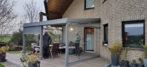 Mehr über den Artikel erfahren Terrassendach mit Schiebeanlage