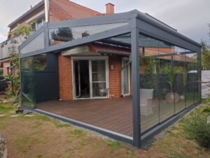 Mehr über den Artikel erfahren Terrassendach als Satteldach